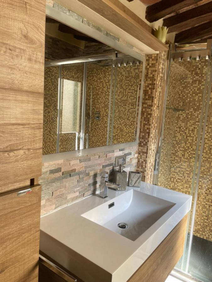 Appartement Il Cappellaio Matto à Livourne Extérieur photo
