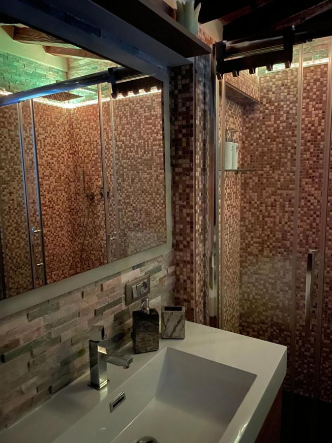 Appartement Il Cappellaio Matto à Livourne Extérieur photo
